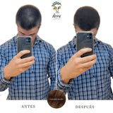 Antes y después con fibras capilares castaño medio para hombre, foto frente al espejo